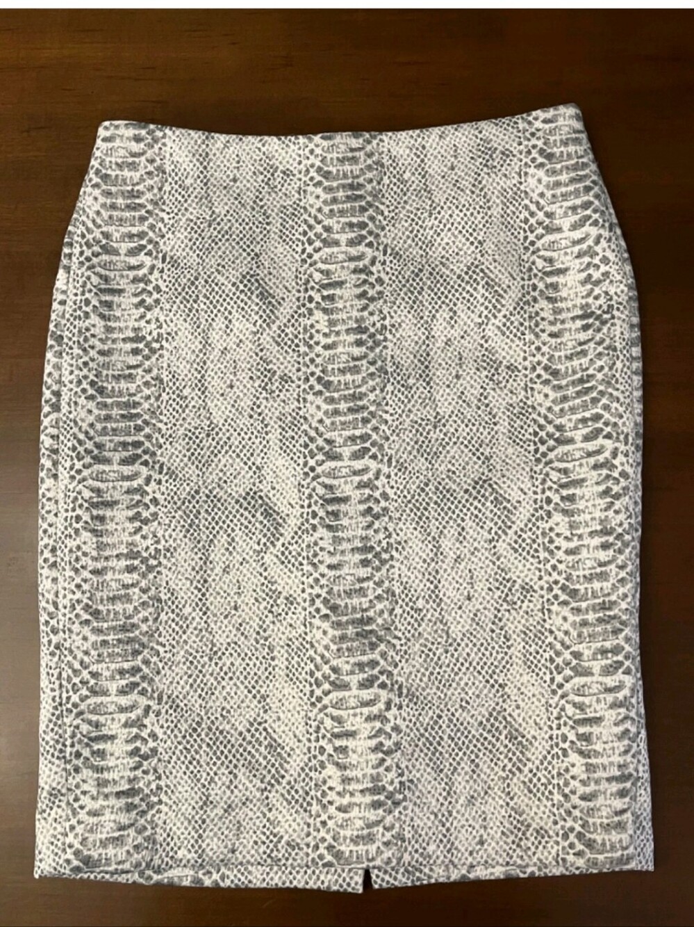 LOFT White and Gray Snake Print Mini Skirt